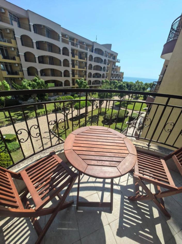 Dl Apartments Aheloy Luaran gambar